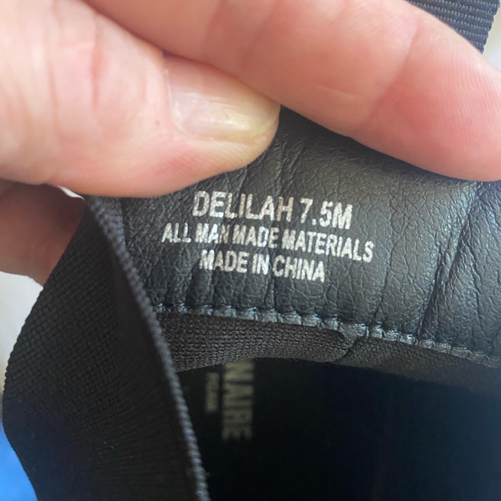 Cushionaire Memory Foam Delilah Boots - image 6